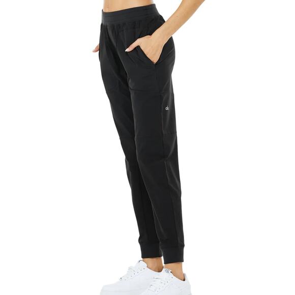 Alo Yoga Athleisure Co-Op Jogger Utility Pant Women's M Black Sporty Chic Sporty - Picture 1 of 9
